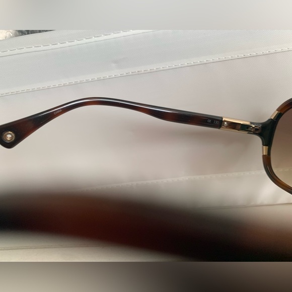 EUC Coach Sienna Tortoise Brown Round Sunglasses with Hardcase - Picture 8 of 9